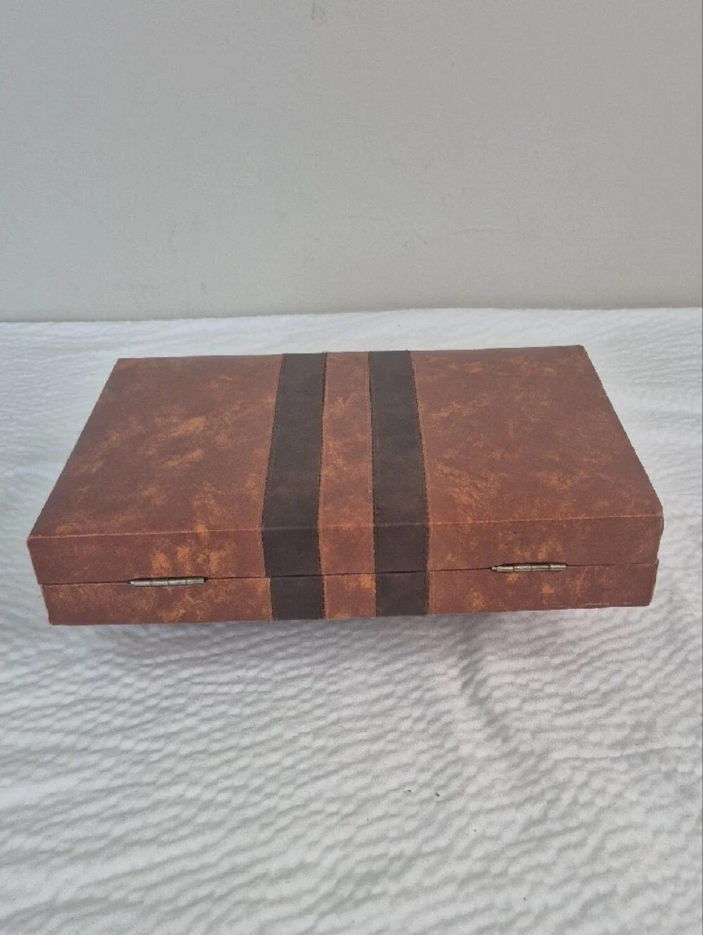 Vintage-Style Men's Brown Travel Briefcase with Dark Brown Stripes